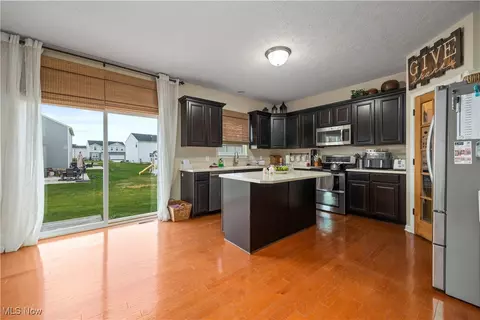 3982 Courtyard Dr, Lorain, OH 44053 photo 12