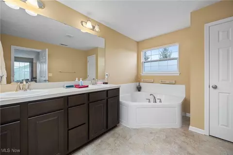 3982 Courtyard Dr, Lorain, OH 44053 photo 31