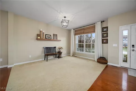 3982 Courtyard Dr, Lorain, OH 44053 photo 8