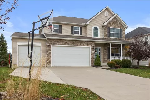 3982 Courtyard Dr, Lorain, OH 44053 photo 4