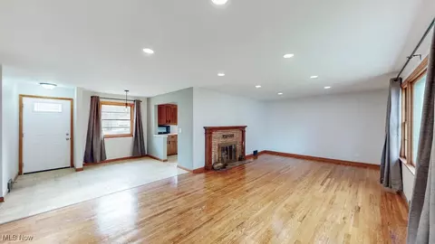 38810 Harmondale Dr, Willoughby, OH 44094 photo 15