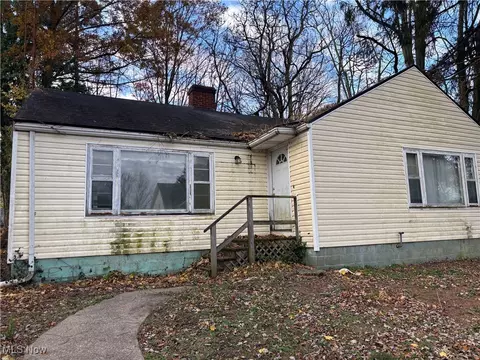 1306 Beatty Ave, Cambridge, OH 43725