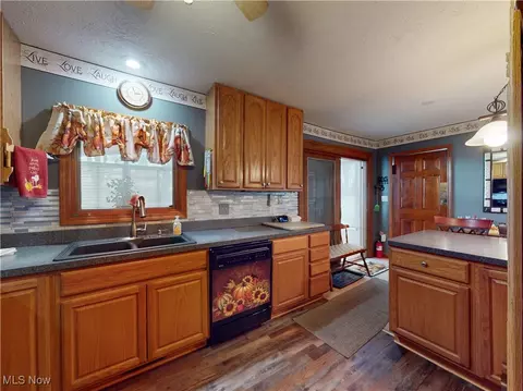 Kitchen - 3192 Townline Rd, Perry, OH 44081 photo 4 of 4