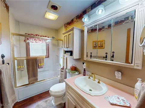 Bath - 3192 Townline Rd, Perry, OH 44081 photo 2 of 2