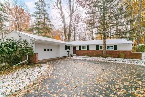 259 Coventry Dr, Painesville, OH 44077