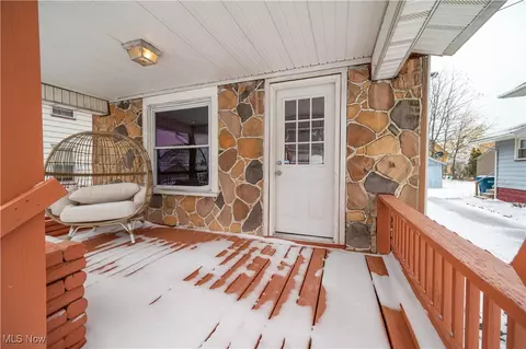 155 Morrison St, Struthers, OH 44471 photo 4