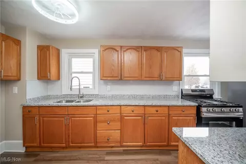 155 Morrison St, Struthers, OH 44471 photo 15