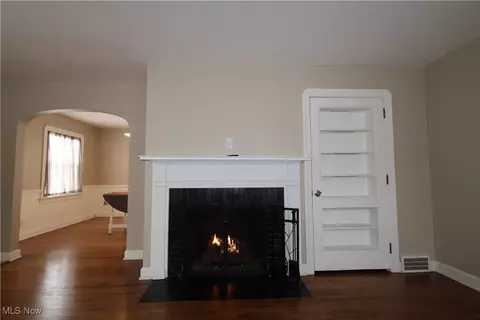 Living - 190 Melrose Ave, Boardman, OH 44512 photo 1 of 4