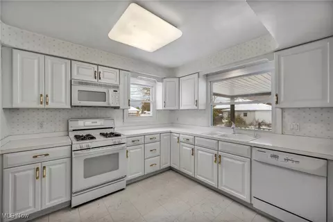 1711 Rush Rd, Wickliffe, OH 44092 photo 10
