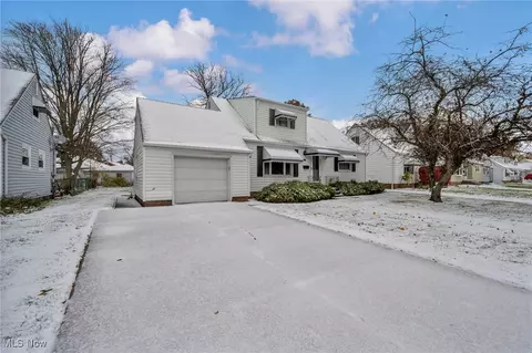 1711 Rush Rd, Wickliffe, OH 44092 photo 3