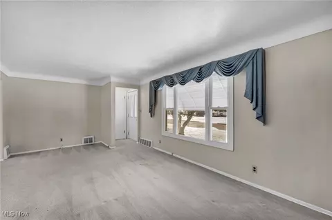 1711 Rush Rd, Wickliffe, OH 44092 photo 4