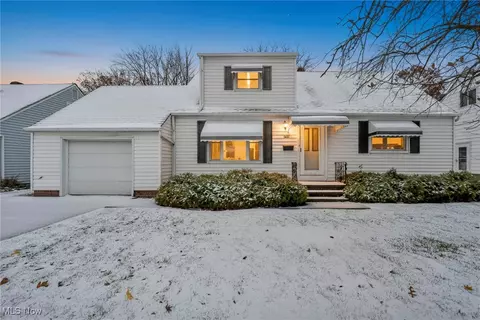 1711 Rush Rd, Wickliffe, OH 44092