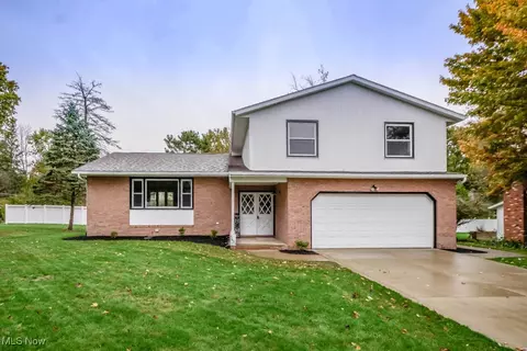 4654 Beverly Ave NE, Canton, OH 44714