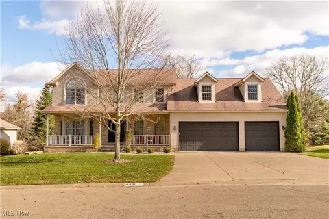 6880 Birchbark Ave NE, Canton, OH 44721 photo 2