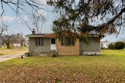 5612 Belmont Ave, Liberty, OH 44505