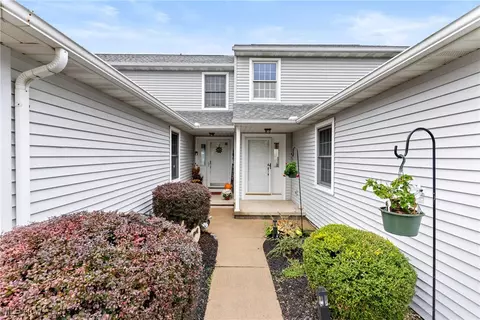 768 Beverly Ave, Canal Fulton, OH 44614