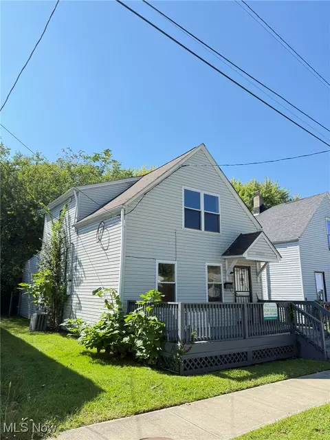 12008 Oakland Ave, Cleveland, OH 44106