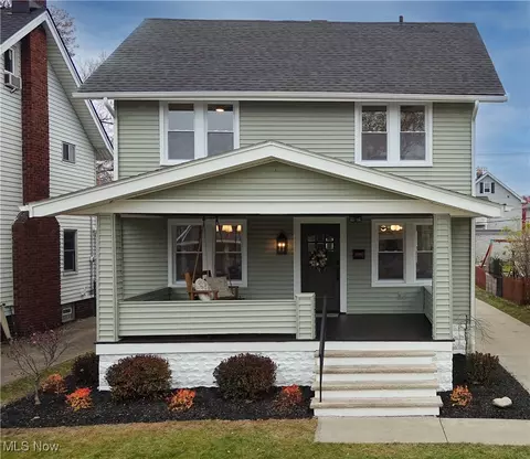 13433 Harlon Ave, Lakewood, OH 44107