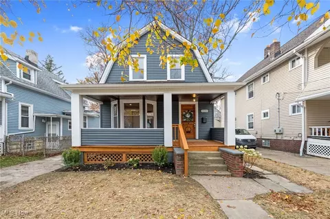1550 Lakeland Ave, Lakewood, OH 44107