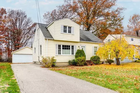 4276 Grove Ave, Willoughby, OH 44094