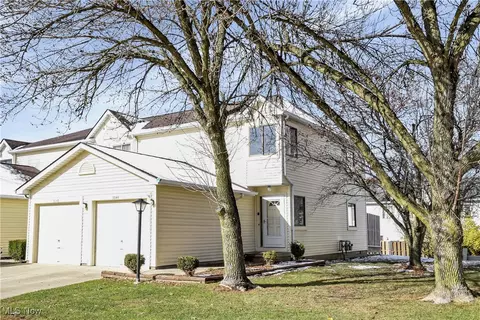 5544 Beach Ct, Parma, OH 44134
