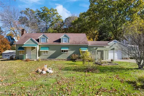 4851 Manchester Rd, New Franklin, OH 44319
