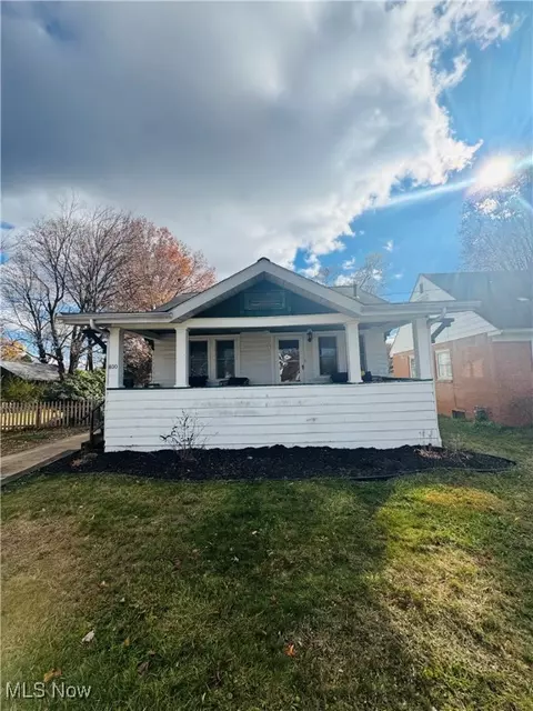 800 Viewpoint Ave, Cuyahoga Falls, OH 44221
