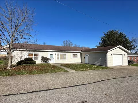 1009 Chautauqua Ct, Caldwell, OH 43724
