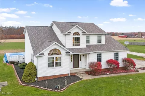 Exterior - 7939 Giddings Rd, Rootstown, OH 44272 photo 3 of 4