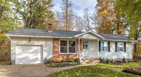 5525 Kennard Rd, Seville, OH 44273