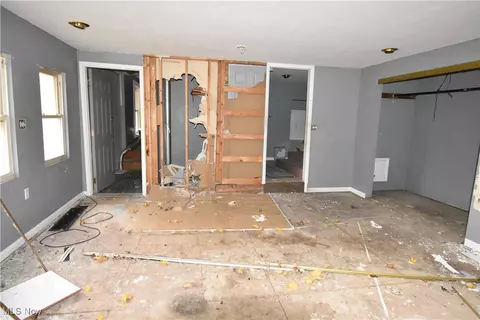 Bedroom - 922 W 37th St, Ashtabula, OH 44004 photo 5 of 5