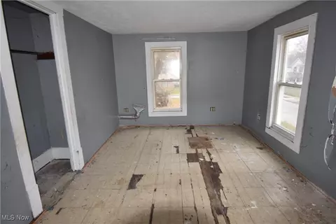 Bedroom - 922 W 37th St, Ashtabula, OH 44004 photo 1 of 5
