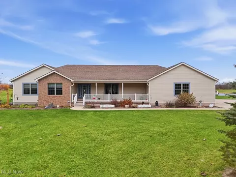 12725 Lovers Ln, Spencer, OH 44275