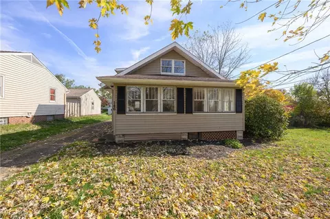 146 Cayuga Ave NW, Canton, OH 44708