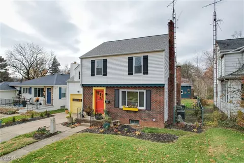 Exterior - 123 Linwood Ave NW, Canton, OH 44708 photo 4 of 6