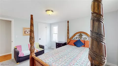 Bedroom - 123 Linwood Ave NW, Canton, OH 44708 photo 2 of 8
