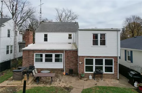 Exterior - 123 Linwood Ave NW, Canton, OH 44708 photo 5 of 6