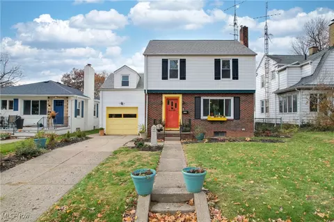 Exterior - 123 Linwood Ave NW, Canton, OH 44708 photo 3 of 6