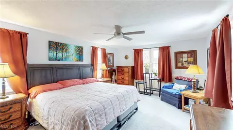 Bedroom - 123 Linwood Ave NW, Canton, OH 44708 photo 7 of 8