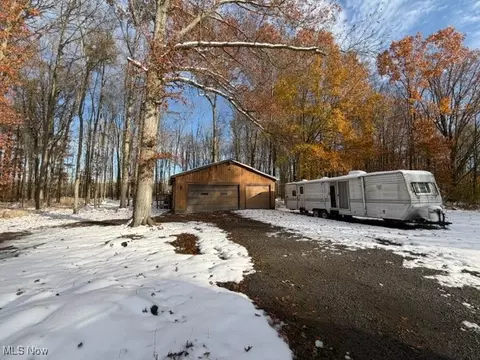 5834 Downs Rd NW, Warren, OH 44481