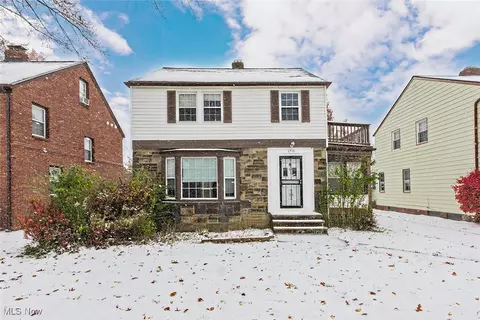 3719 Berkeley Rd, Cleveland Heights, OH 44118