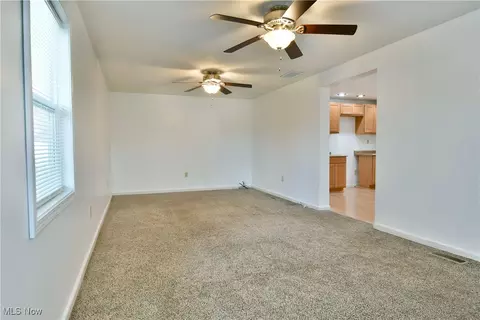 Living - 37 Morningside Rd, Niles, OH 44446 photo 2 of 7