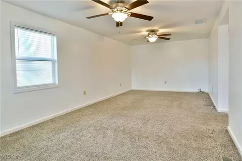 Living - 37 Morningside Rd, Niles, OH 44446 photo 1 of 7