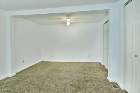 Bedroom - 37 Morningside Rd, Niles, OH 44446 photo 9 of 12