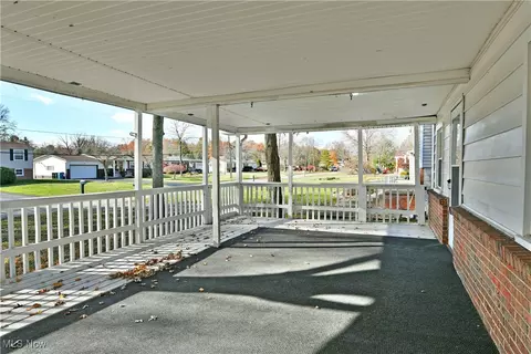Exterior - 37 Morningside Rd, Niles, OH 44446 photo 7 of 8