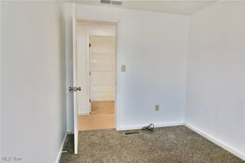 Bedroom - 37 Morningside Rd, Niles, OH 44446 photo 3 of 12
