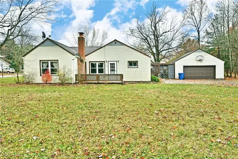 146 Fowler St, Cortland, OH 44410