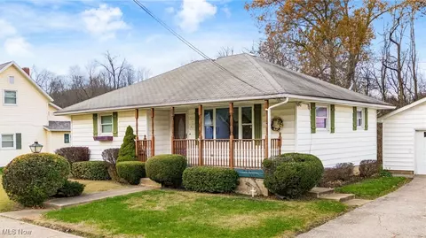 53 W Dave Longaberger Ave, Dresden, OH 43821