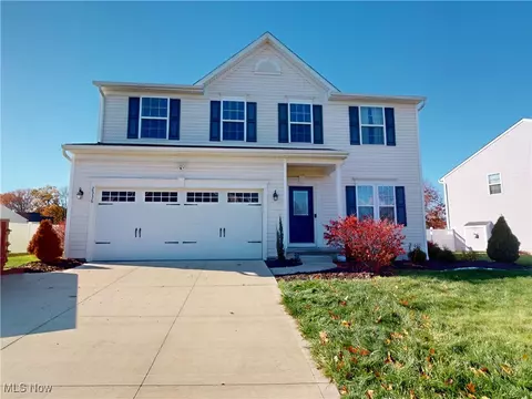 2336 Tart Cherry Ln, Ravenna, OH 44266