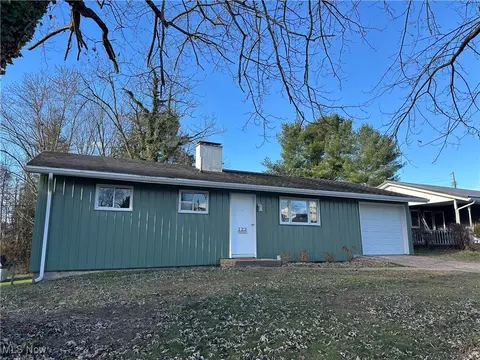 123 Andover Rd, Woodsfield, OH 43793